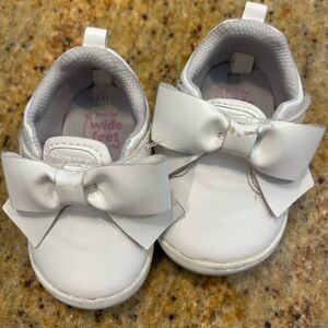 Stride Rite White Baby Shoes with Bow